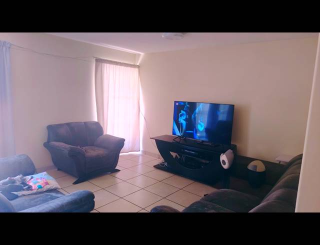 3 BEDROOM TOWNHOUSE FOR SALE IN SASOLBURG CENTRAL